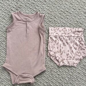 Kyte BABY Mauve Sleeveless Onesie and Leopard Print Shorts leopard
